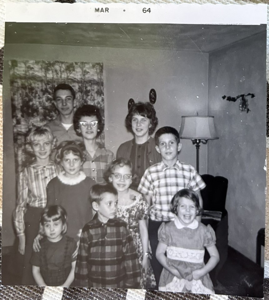 Grandchildren of Irvin and Alma Dietle.